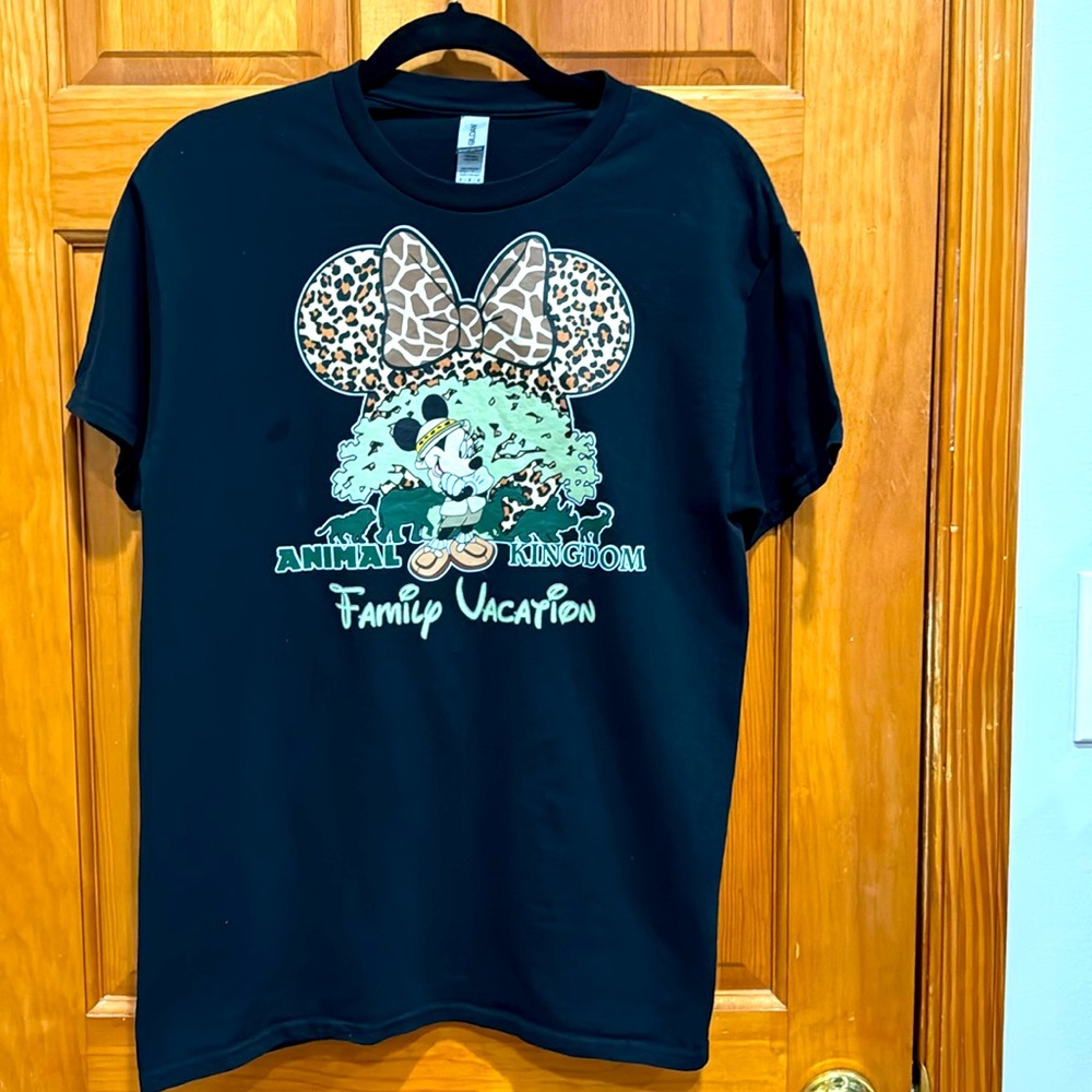 Women’s Disney Animal kingdom themed Shirt